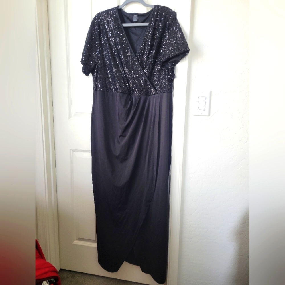 Elegant Black Sequin Evening Dress